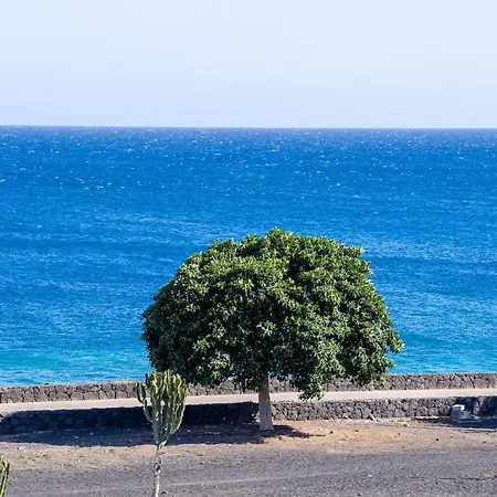 Apartment Sea Front View, Costa Teguise